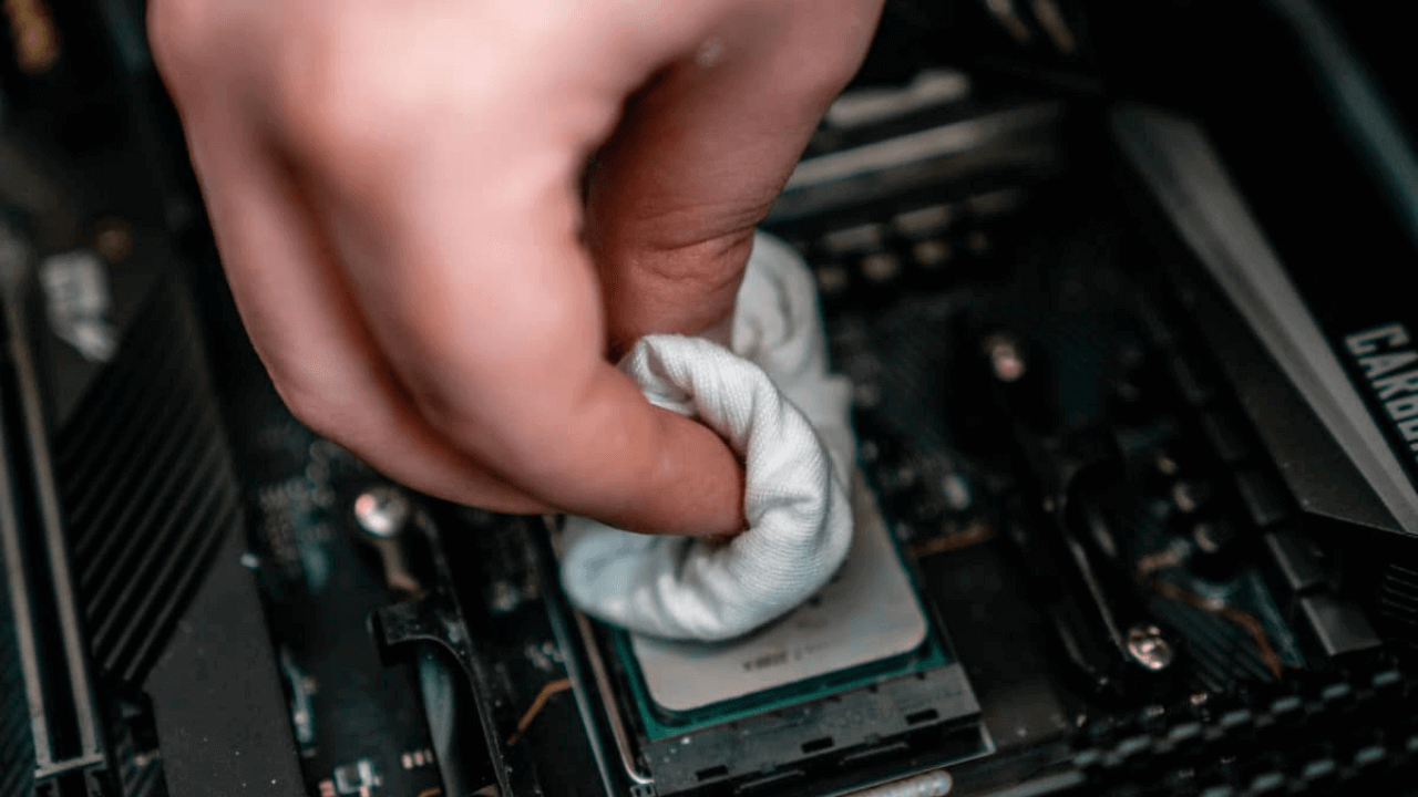 apply thermal paste, applying thermal paste, how to apply thermal paste, how to apply thermal paste on cpu, how to apply thermal paste on gpu, proper method of applying thermal paste